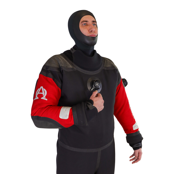 لباس سه‌لایه «چرنو مور» — نمای روبه‌رو و کلی